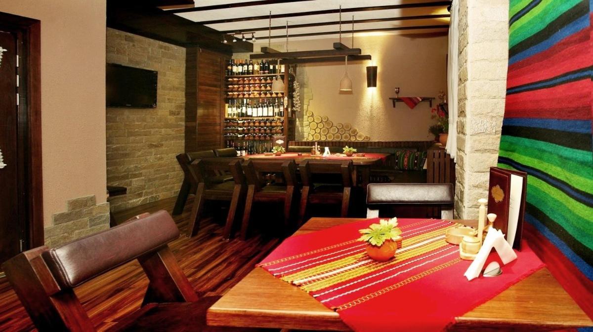 Riverside Family Hotel Yambol Restaurant foto