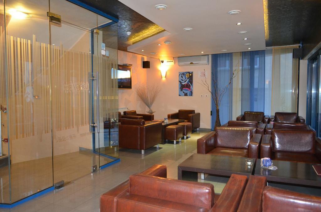Riverside Family Hotel Yambol Exterior foto