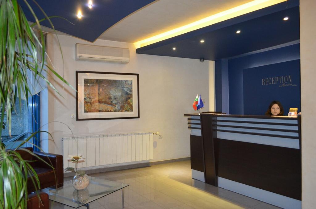 Riverside Family Hotel Yambol Exterior foto